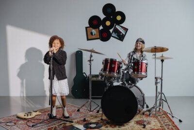 Kinderen maken muziek
